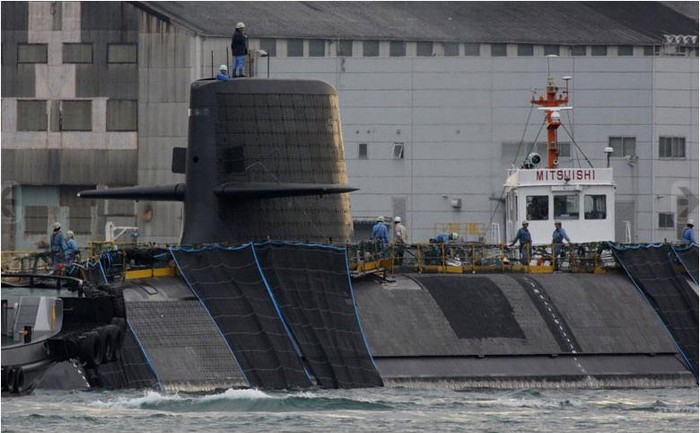 Tàu ngầm tấn công lớp Soryu có chiều dài 84 m, Cao 9,1 m
